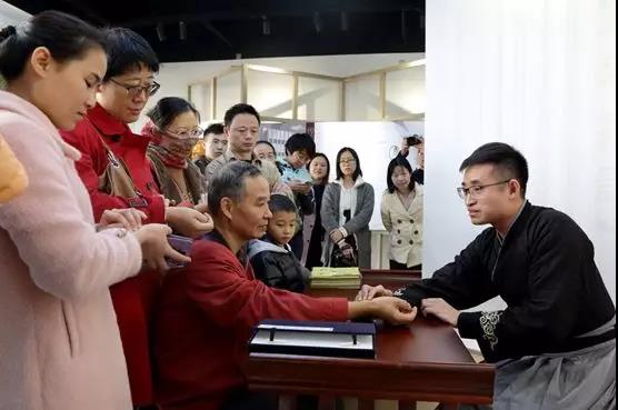 ��������Σ���ѩ�꺮��������С�������Ķ���ů��