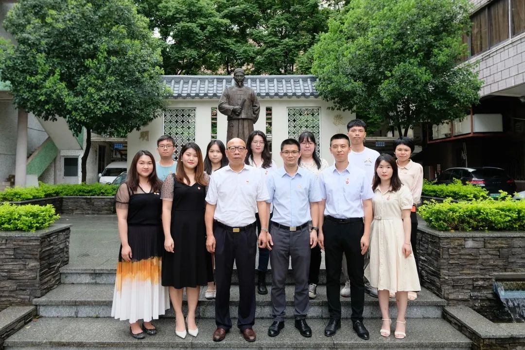 �ٽ��� ������������ҩ������ίЯ�ط�365��ί�������ÿ�չ������ѧϰ