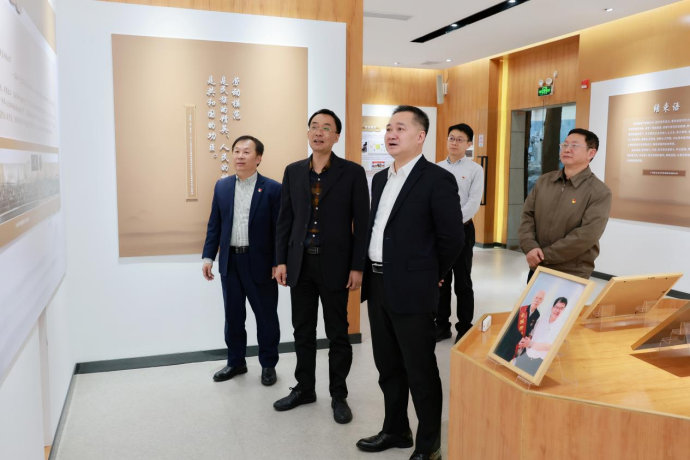 ��ҩ���ŵ�ί��ǡ����³���С��������ɽ�ط�365��˾����